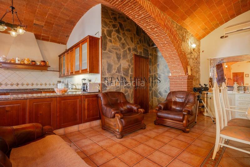 Foto 186a77ca-f4fc-48d5-8480-3e1d6a25b1b8. Masia amb calefacció aparcament a Urbanitzacions Mataró