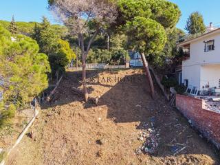 Terreny residencial a Can Massuet del Far. Parcela de terreno en dosrius