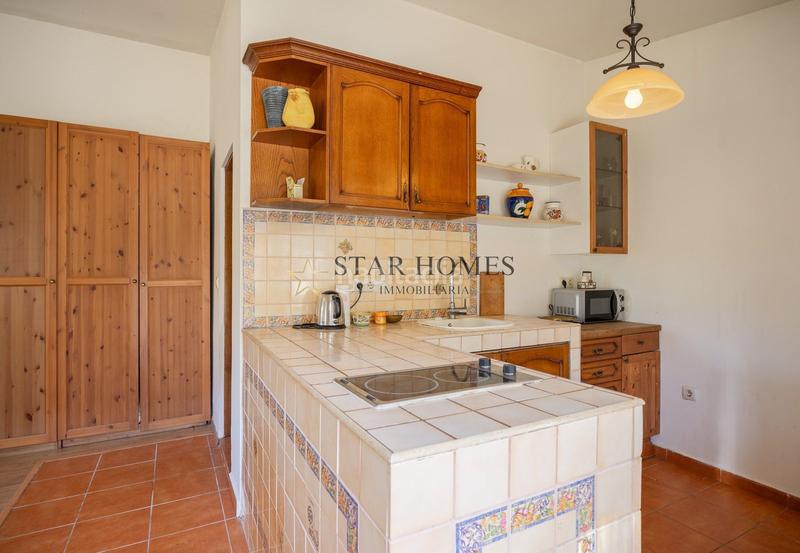 Foto 341dfbf1-0c33-4fb6-ba57-277fa739c58d. Masia amb calefacció aparcament piscina a Porqueres