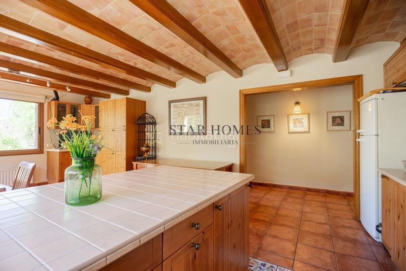 Foto a1e90004-5dce-434b-b9c6-fb6544426a3c. Masia amb calefacció aparcament piscina a Porqueres