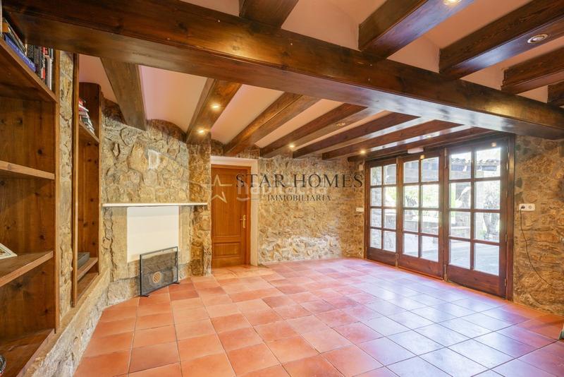 Foto e79cbeb7-bf6e-44cb-8d95-d46350977096. Masia amb calefacció aparcament piscina a Porqueres