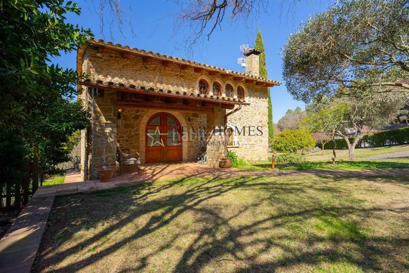 Foto ed2c9005-72df-46b2-ada6-e054c0a10316. Masia amb calefacció aparcament piscina a Porqueres