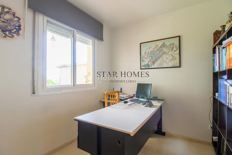 Foto 494e63e0-b885-425c-a32b-b6b868a43a4a. Casa chalet esquinero en montornés del vallés en Montornès del Vallès