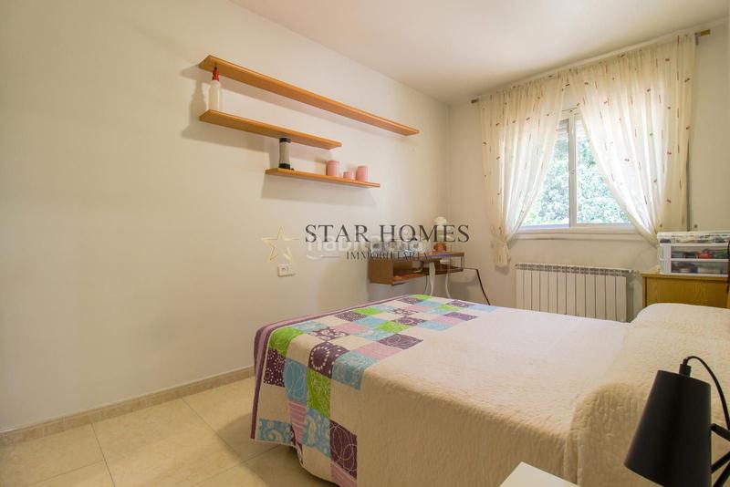 Foto 5b1d105b-73c2-432a-b34e-c2cd36c9a915. Casa chalet esquinero en montornés del vallés en Montornès del Vallès