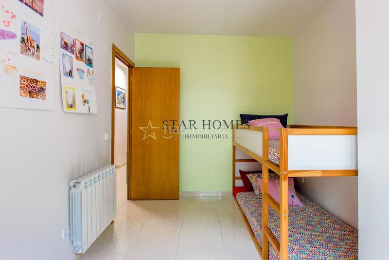 Foto 8feaa72d-8027-4f5b-ae9c-e5b2909ef2ea. Casa chalet esquinero en montornés del vallés en Montornès del Vallès