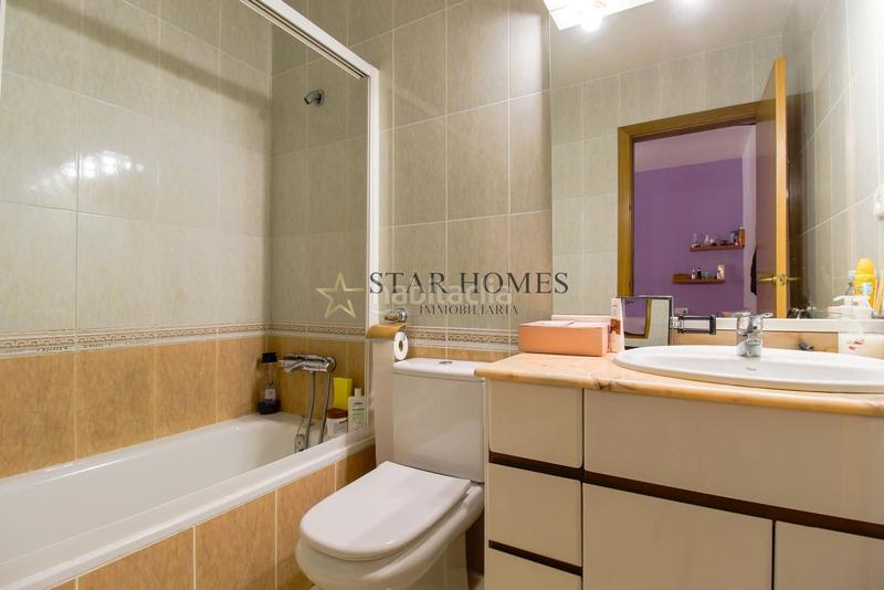 Foto b8beb8c8-6491-48db-a274-cafbe8d5425f. Casa chalet esquinero en montornés del vallés en Montornès del Vallès