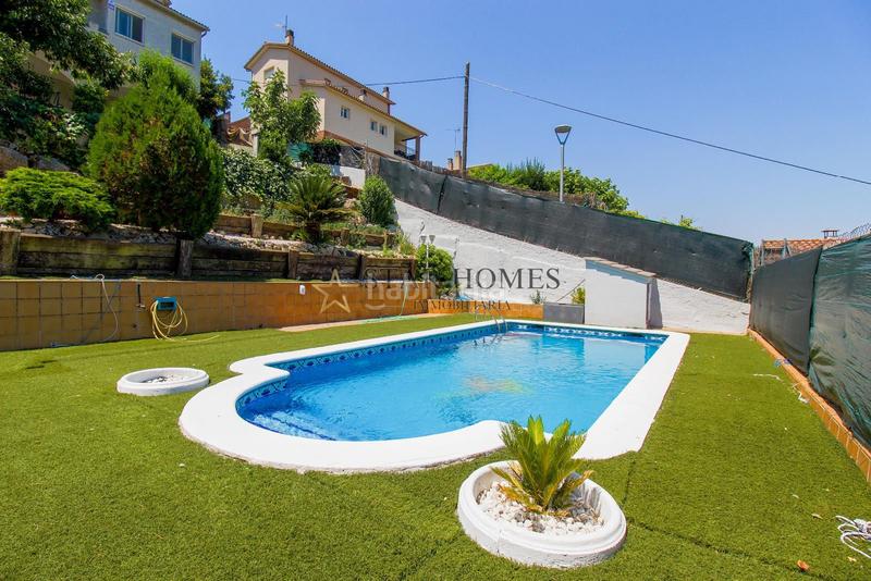 Foto 04e5440b-76e4-4c18-971d-44ec26c9c518. Chalet  independiente en montornés del vallés en Montornès del Vallès