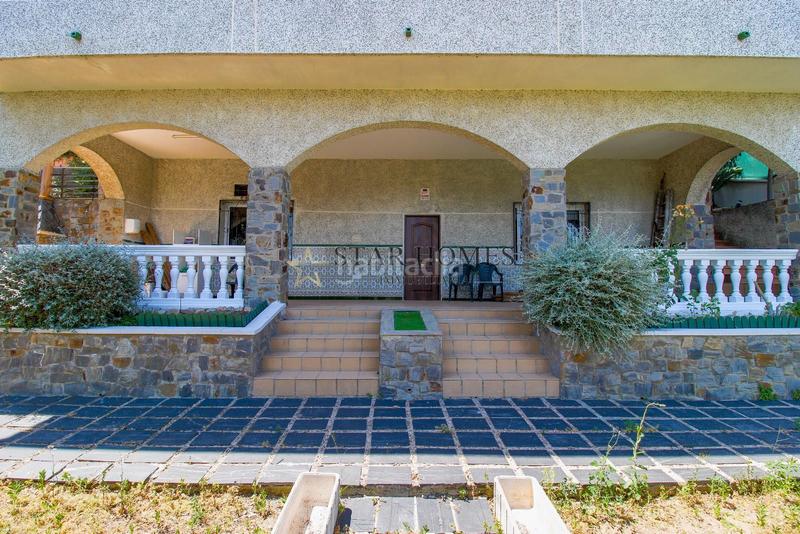 Foto 1068d49d-4bf3-4b11-8593-d8ef74d38a4e. Chalet  independiente en montornés del vallés en Montornès del Vallès