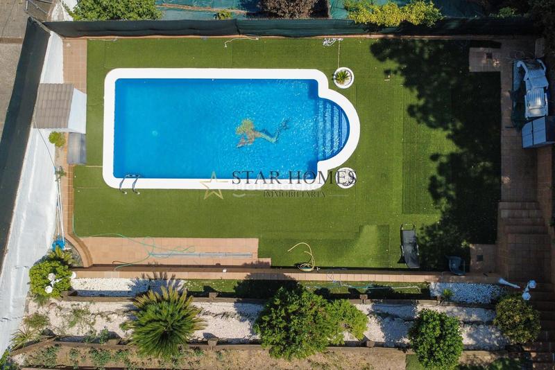 Foto 3fbb50e2-c66c-436d-b8f6-a322dab00584. Chalet  independiente en montornés del vallés en Montornès del Vallès