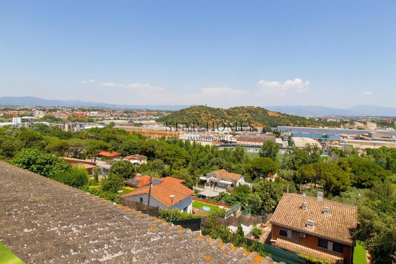 Foto 4941d389-8310-437f-8cef-e107160c7abd. Chalet  independiente en montornés del vallés en Montornès del Vallès