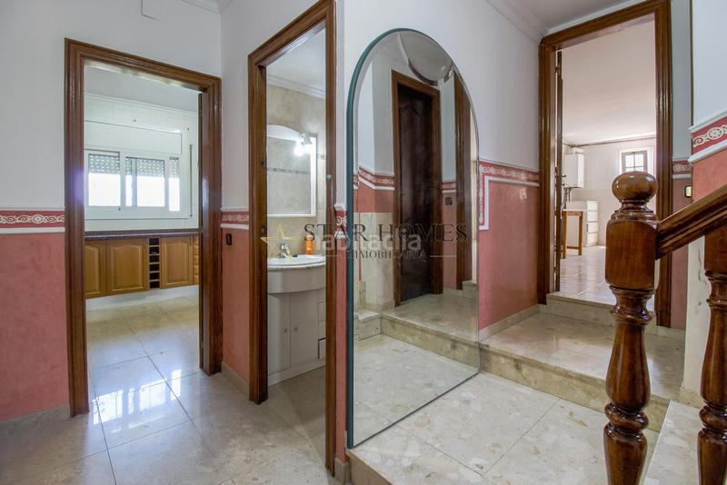 Foto 4cffd354-26ee-4403-aa46-442f57a14b5e. Chalet  independiente en montornés del vallés en Montornès del Vallès