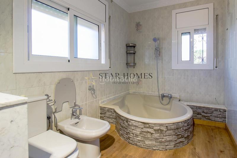 Foto 5765bade-9f14-4028-b746-0b429e8da668. Chalet  independiente en montornés del vallés en Montornès del Vallès