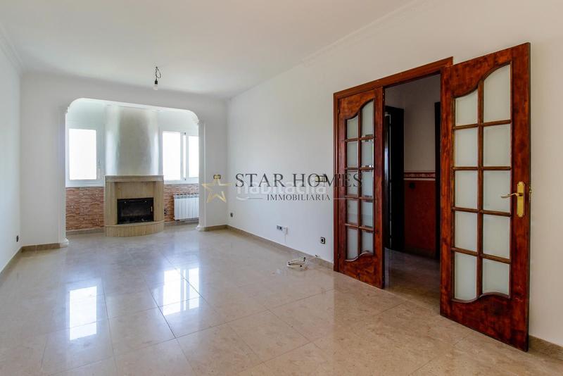 Foto 74a9e21a-14a4-4015-9649-682136d98b75. Chalet  independiente en montornés del vallés en Montornès del Vallès