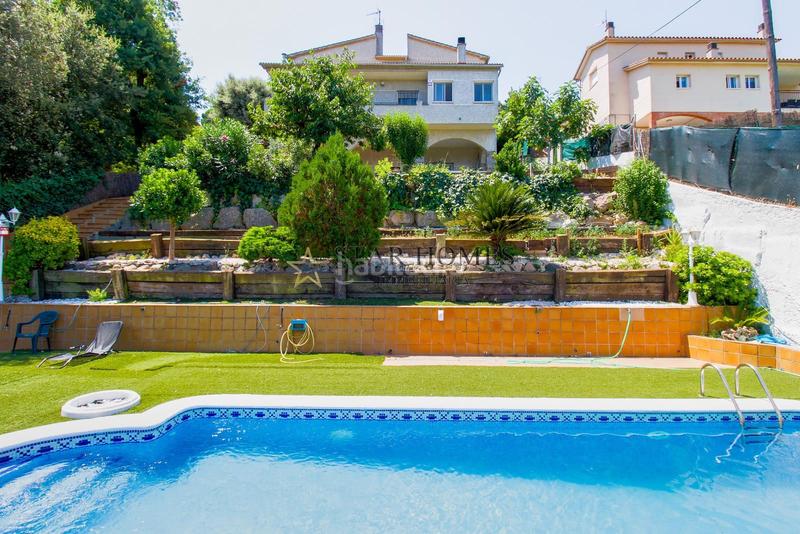 Foto 7ad9f383-e216-4611-a4b0-425f0244d109. Chalet  independiente en montornés del vallés en Montornès del Vallès