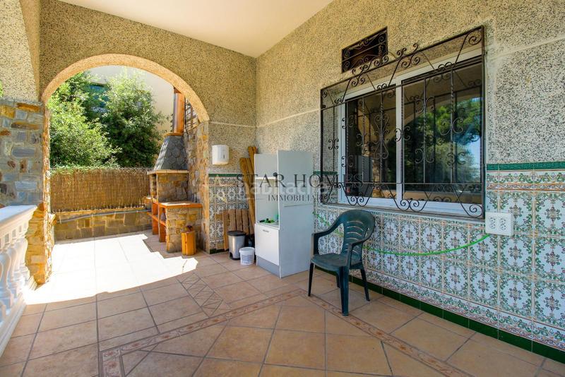 Foto b1d2d0c1-e247-4f3b-aec2-7589145053a9. Chalet  independiente en montornés del vallés en Montornès del Vallès