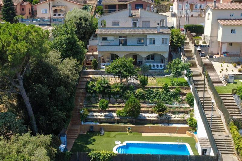 Foto c906ff82-b1fa-476c-a129-cba3c7047ff9. Chalet  independiente en montornés del vallés en Montornès del Vallès