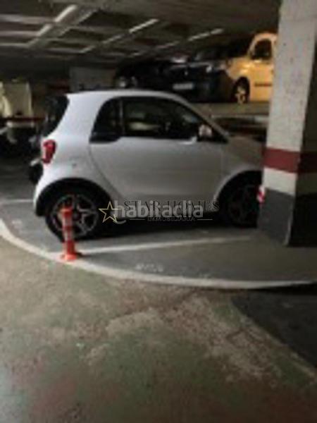 Foto 760b8a13-9475-4a65-b01d-16270266810b. Car parking in casp 51 in Dreta de l´Eixample Barcelona