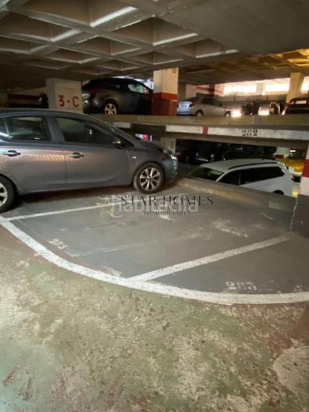Foto ff00d8d2-2f8d-4511-8975-ba6160ab69c6. Car parking in casp 51 in Dreta de l´Eixample Barcelona