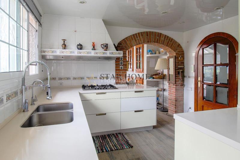 Foto 561baa65-19e0-4afc-b5ae-20ee8306cece. Chalet con riscaldamento parcheggio piscina in Teià