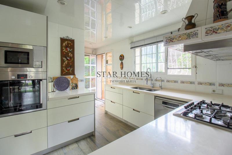 Foto 810361ed-3035-43bf-9f94-f775564c6902. Chalet con riscaldamento parcheggio piscina in Teià