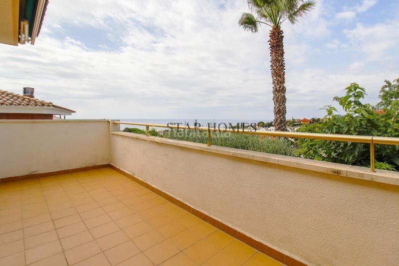 Foto 9203103f-a551-4344-96a3-cf38680f8f97. Chalet con riscaldamento parcheggio piscina in Teià