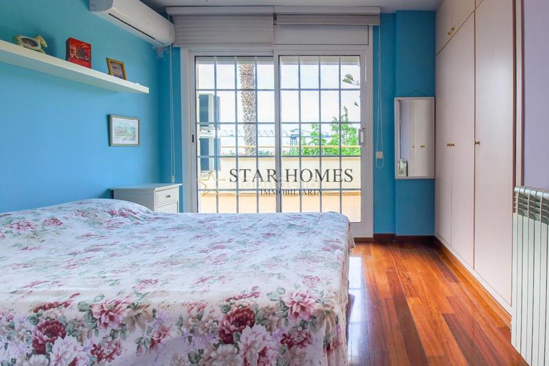 Foto b20b6594-ef63-42f2-8fdd-3a5356f57674. Chalet con riscaldamento parcheggio piscina in Teià