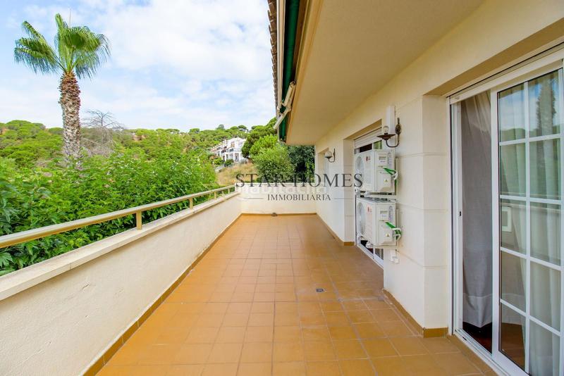 Foto bf423886-00ca-40e7-82f2-ee896158eb3a. Chalet con riscaldamento parcheggio piscina in Teià