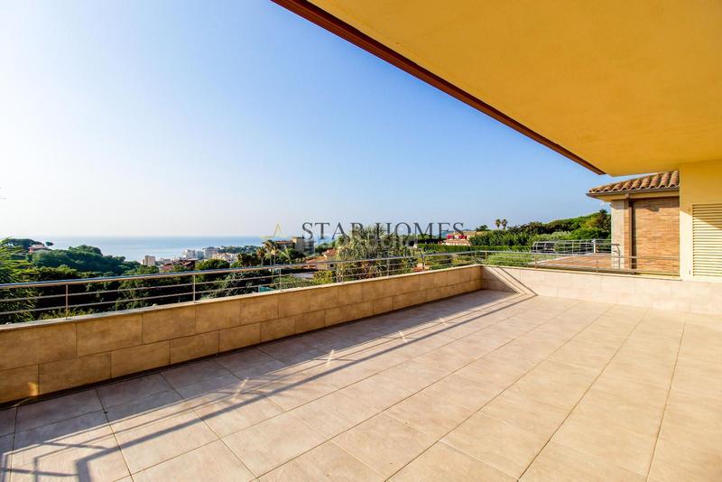 Foto 6b555244-28c5-4109-824a-d6afbe17567b. Chalet avec chauffage parking piscine dans Roca Grossa Lloret de Mar