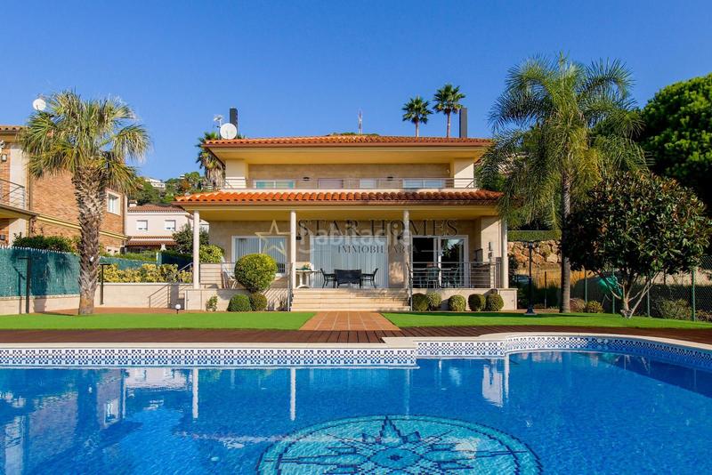 Foto d627f858-6f14-4b23-9b0e-fa538e9c30c4. Chalet avec chauffage parking piscine dans Roca Grossa Lloret de Mar