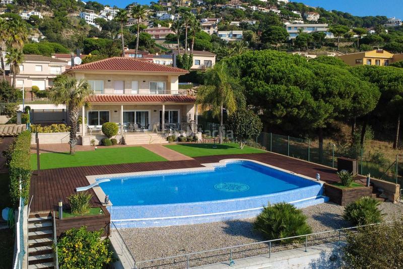 Foto ecc9adbe-c748-4a89-a05e-4341ce7d008e. Chalet avec chauffage parking piscine dans Roca Grossa Lloret de Mar