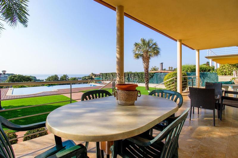 Foto ff703b79-eb29-473d-8f14-16d5c0806f08. Chalet avec chauffage parking piscine dans Roca Grossa Lloret de Mar