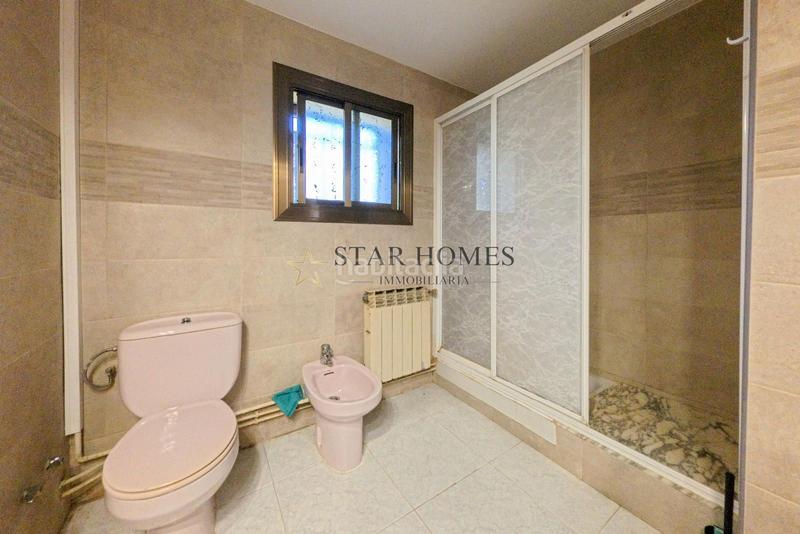 Foto 11bff48a-5410-47fc-a0c4-17fad36b7c08. Xalet amb calefacció aparcament piscina a Vilanova del Vallès