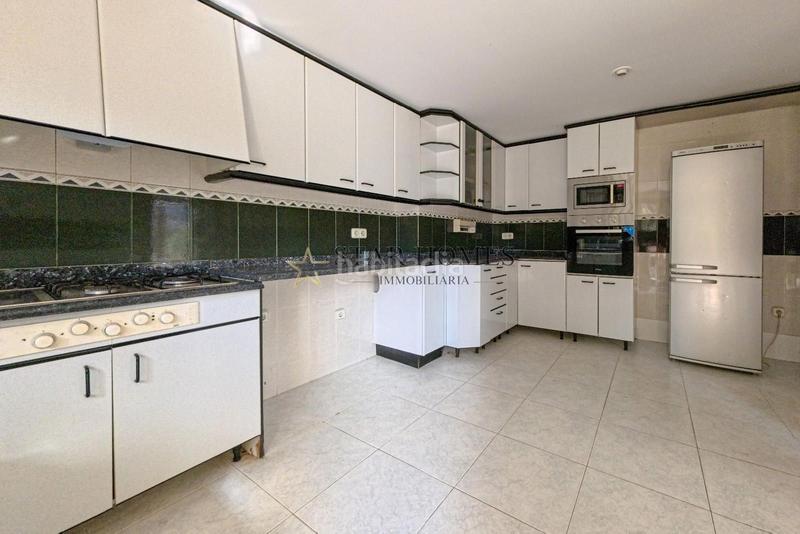 Foto 168abfdd-649e-4132-861e-f86ac9aae9f5. Xalet amb calefacció aparcament piscina a Vilanova del Vallès