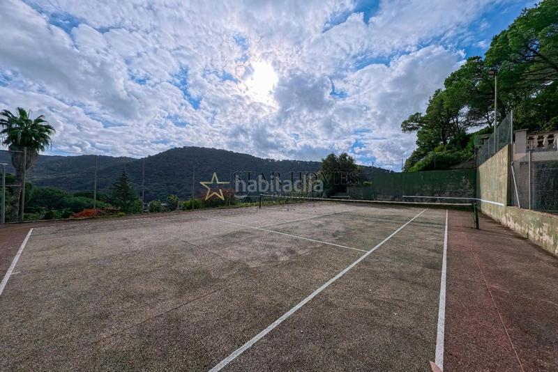 Foto 44c3de43-284a-4eab-8134-0a3946fd23e3. Xalet amb calefacció aparcament piscina a Vilanova del Vallès