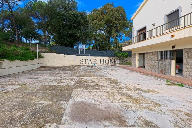 Foto 6220ec19-1245-406b-b4d6-5817d6eeb8fb. Xalet amb calefacció aparcament piscina a Vilanova del Vallès