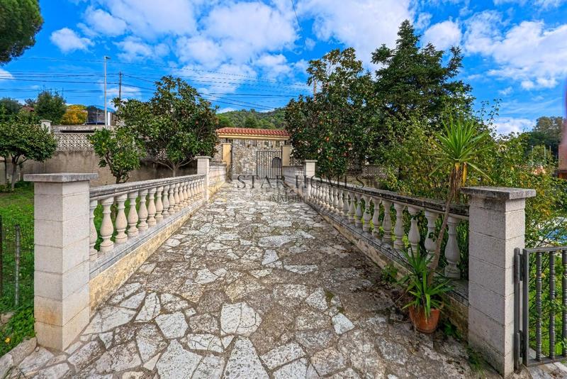 Foto bf9f800a-bda1-4cb6-9fae-6bc3d14d4e73. Xalet amb calefacció aparcament piscina a Vilanova del Vallès