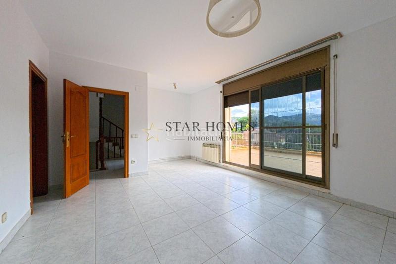 Foto d5fca7e1-0fe3-448a-801a-4c58b8623dc0. Xalet amb calefacció aparcament piscina a Vilanova del Vallès