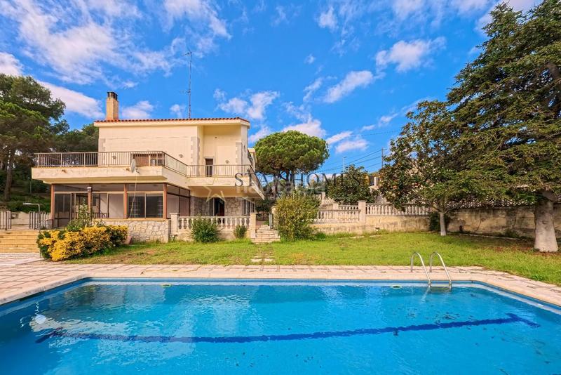 Foto f305acda-2981-40e9-8fce-836c3b25335c. Xalet amb calefacció aparcament piscina a Vilanova del Vallès