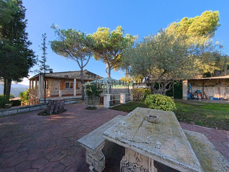 Foto 093326ce-72c4-4fe9-b018-5ba9ac52d6e2. Chalet con parcheggio piscina in Vilanova del Vallès