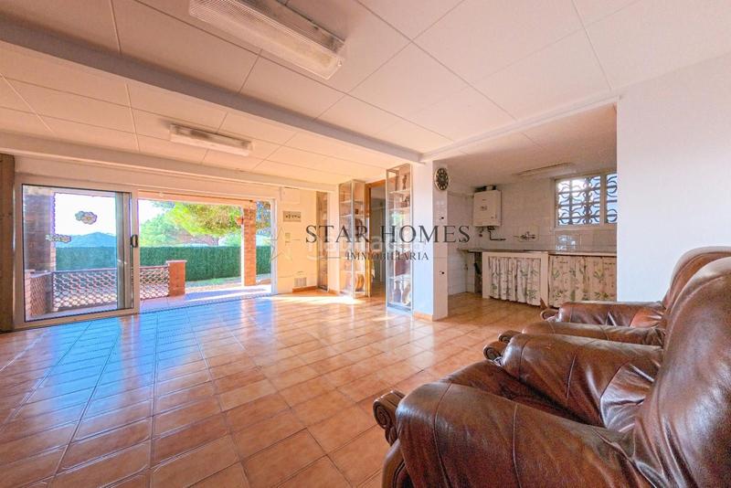 Foto 1b7dc2b2-5a8c-4d28-abf4-0b37e105baae. Chalet con parcheggio piscina in Vilanova del Vallès