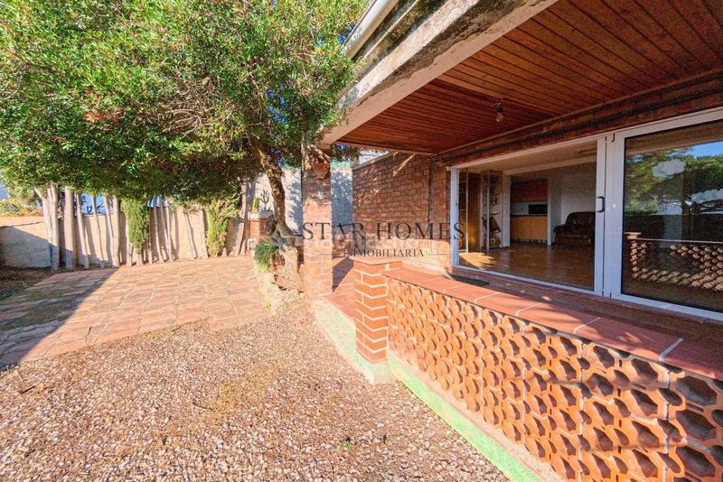 Foto 4aa1ac64-5875-4568-acf6-8f7c67c6a7dc. Chalet con parcheggio piscina in Vilanova del Vallès