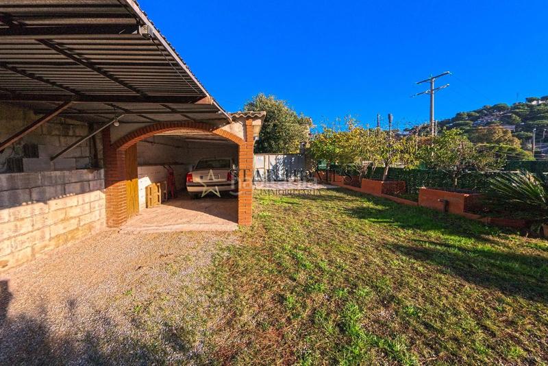 Foto 84740109-f4e4-4db3-9551-1aa1438d6cae. Chalet con parcheggio piscina in Vilanova del Vallès