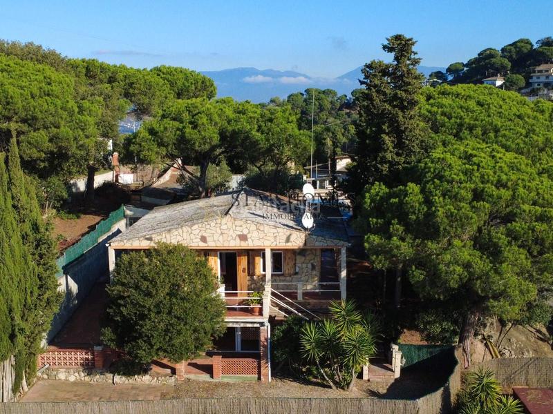 Foto b024cae4-4a1b-448a-a1ce-4d5cb65dc17c. Chalet con parcheggio piscina in Vilanova del Vallès