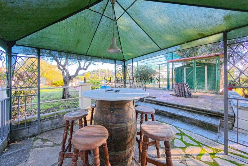 Foto bb238b1e-6f3f-49c3-ab7a-c45d3d36a8b4. Chalet con parcheggio piscina in Vilanova del Vallès