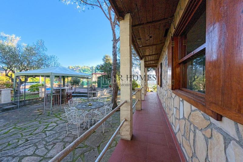 Foto d3db18dc-b167-4c79-832f-4300111fd1b0. Chalet con parcheggio piscina in Vilanova del Vallès