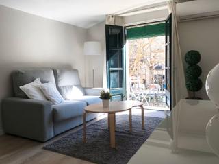 Lloguer Pis  Plaça de sant pere