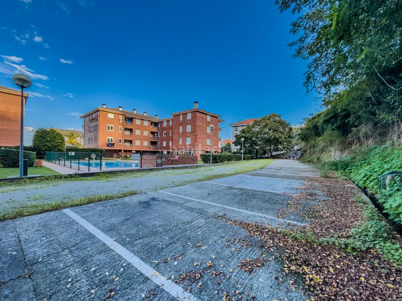 Foto 314bd434-2960-4a80-82de-b605e1d38a60. Appartamento con parcheggio piscina in Suances