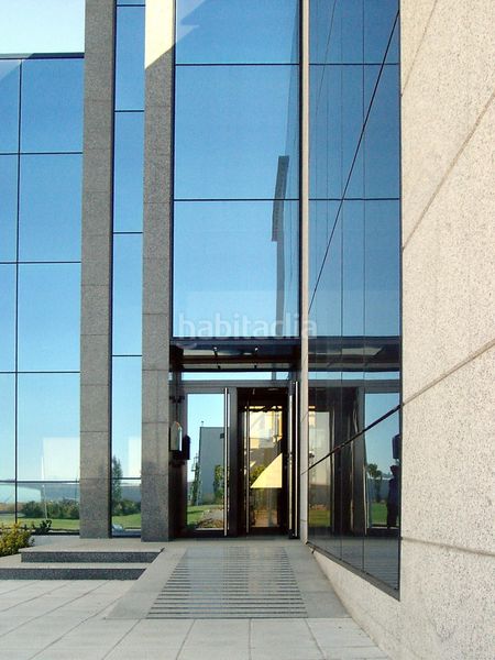 Foto 4f3749b4-4f2b-472d-9948-aa12664cb231. Edificio en polígono industrial 113 venta edificio de oficinas en Venta de Baños