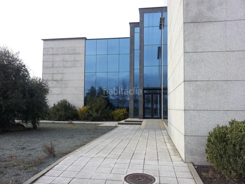 Foto 7780653c-082f-4eaf-9d04-eb9498991aaa. Edificio en polígono industrial 113 venta edificio de oficinas en Venta de Baños