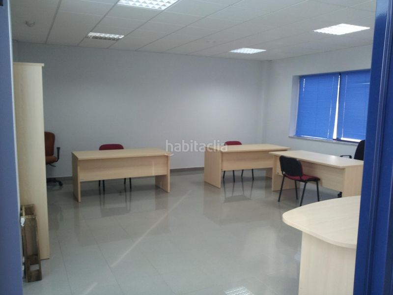 Foto c4a85985-82c1-4168-b5fb-02b51af9e52b. Edificio en polígono industrial 113 venta edificio de oficinas en Venta de Baños